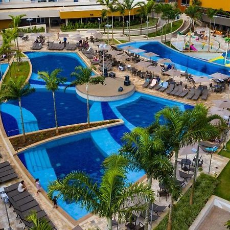 Enjoy Solar Das Aguas Park Resort โอลิมเปีย ภายนอก รูปภาพ The swimming pool at the resort