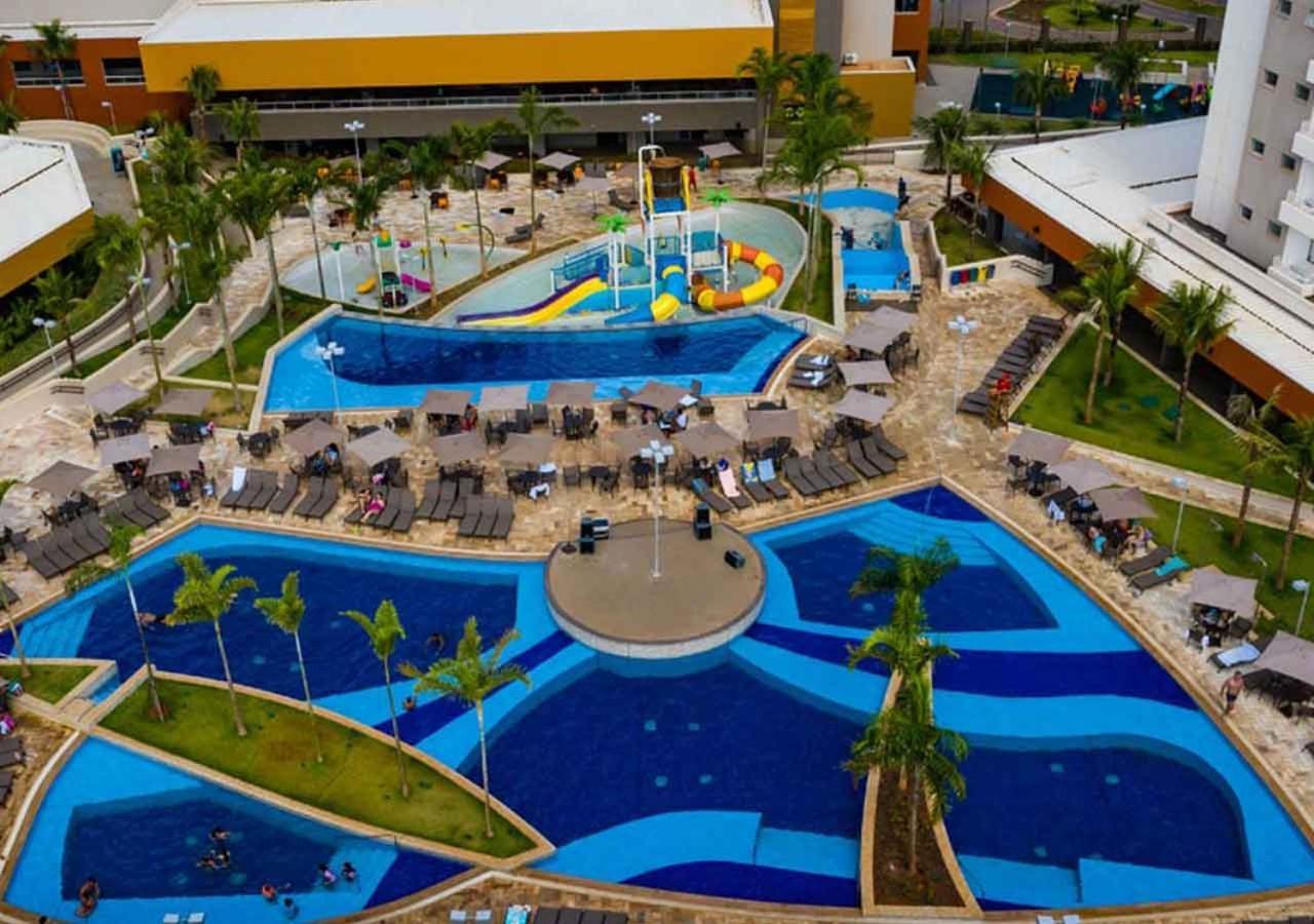 Enjoy Solar Das Aguas Park Resort โอลิมเปีย ภายนอก รูปภาพ Aerial view of the resort's water park