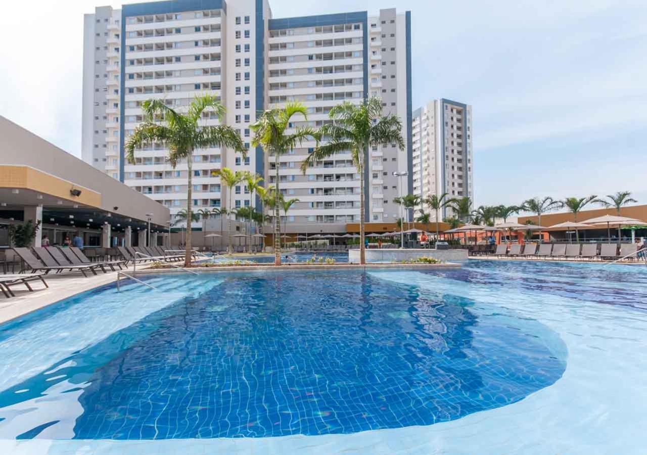 Enjoy Solar Das Aguas Park Resort โอลิมเปีย ภายนอก รูปภาพ The swimming pool at the clubhouse
