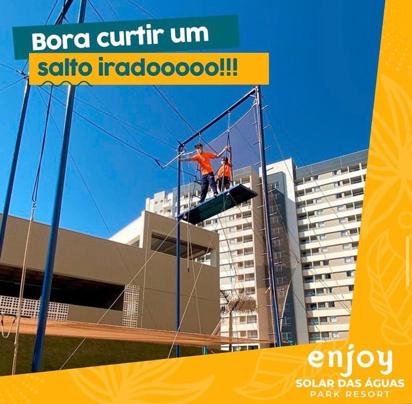Enjoy Solar Das Aguas Park Resort โอลิมเปีย ภายนอก รูปภาพ Trampoline in the complex