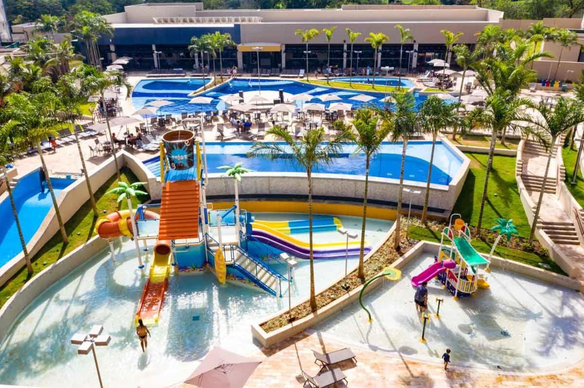 Enjoy Solar Das Aguas Park Resort โอลิมเปีย ภายนอก รูปภาพ Aerial view of Splash Island